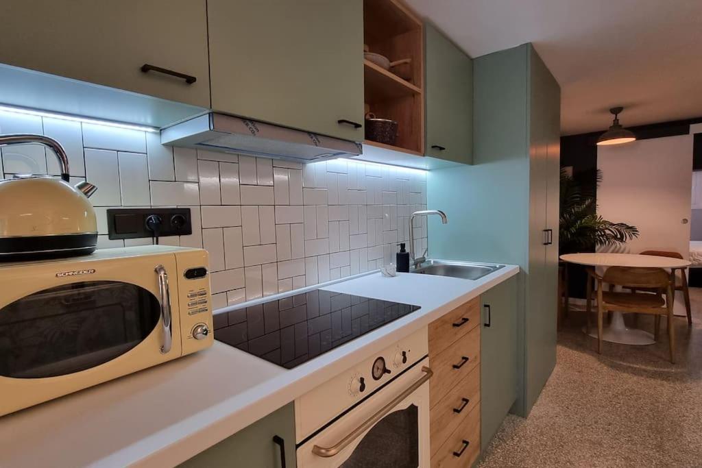 μπροστά στη πλατεία ναυαρίνου/τσιμισκη Apartment *