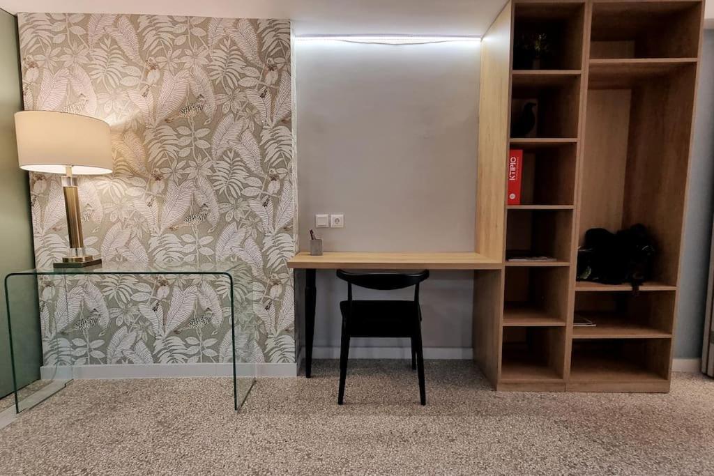 Apartment μπροστά στη πλατεία ναυαρίνου/τσιμισκη