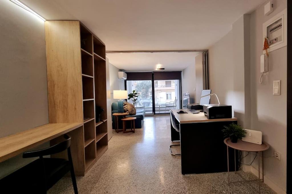 μπροστά στη πλατεία ναυαρίνου/τσιμισκη Apartment
