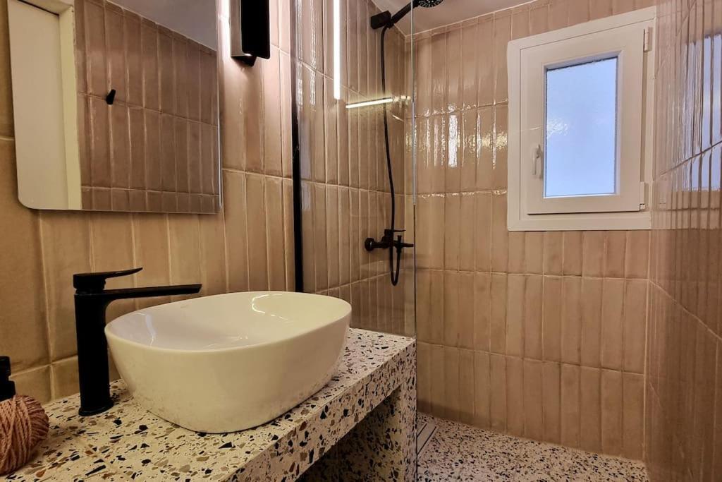 Apartment μπροστά στη πλατεία ναυαρίνου/τσιμισκη Thessaloniki