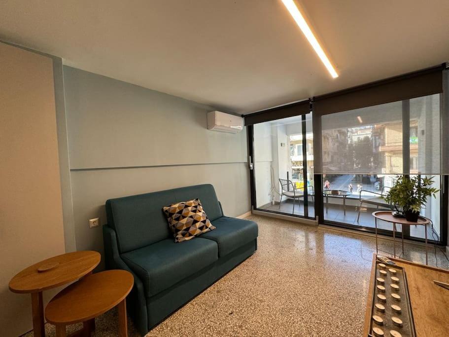 Apartment μπροστά στη πλατεία ναυαρίνου/τσιμισκη *